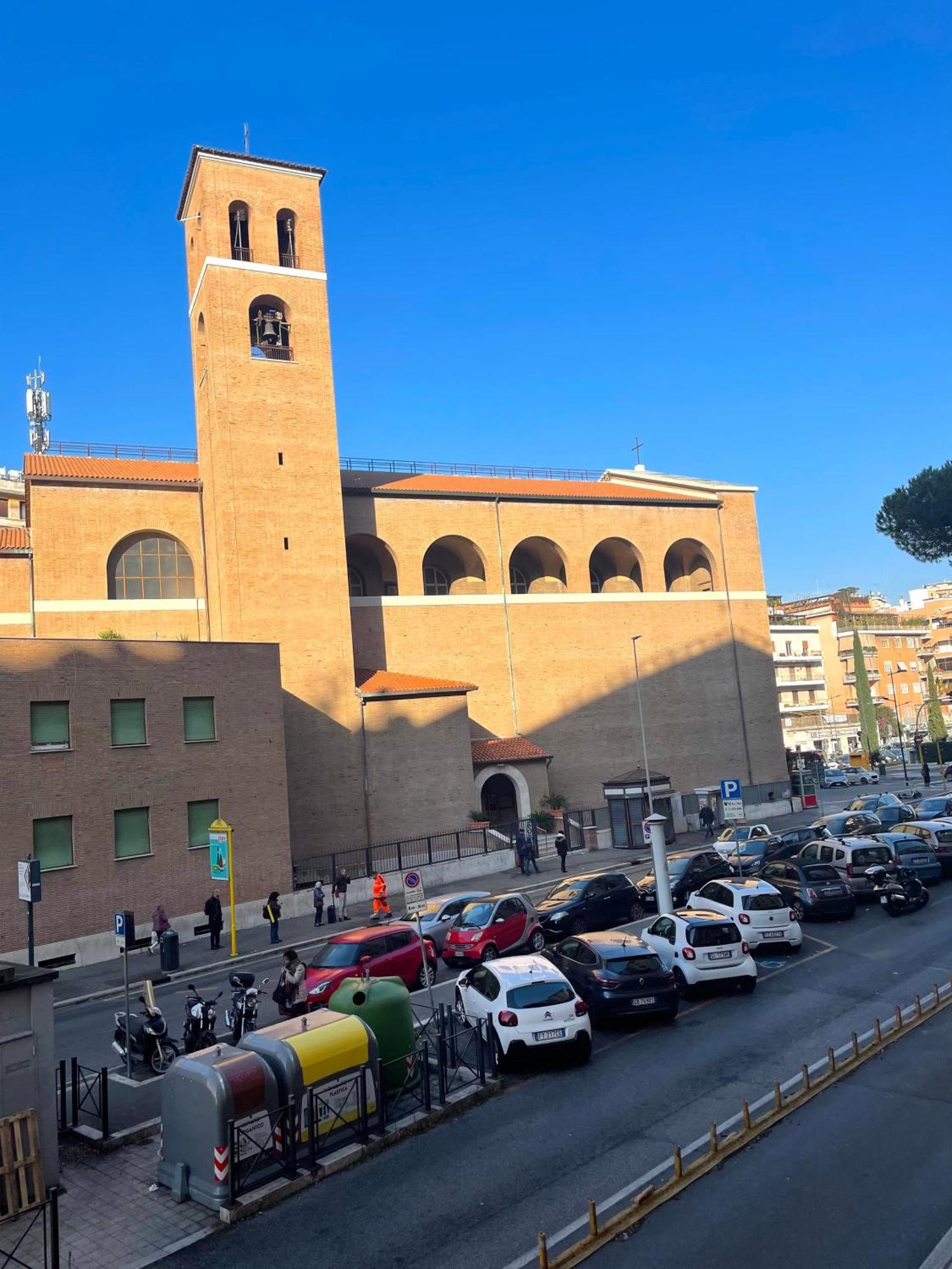 Lucens Domus Appartamento Roma Quartiere Trieste - Vicino Metro B1 - Eksteriør billede
